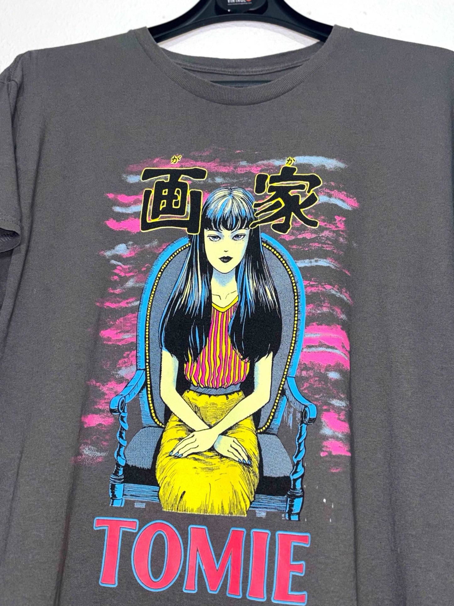 Camiseta Tomie Japan Grey