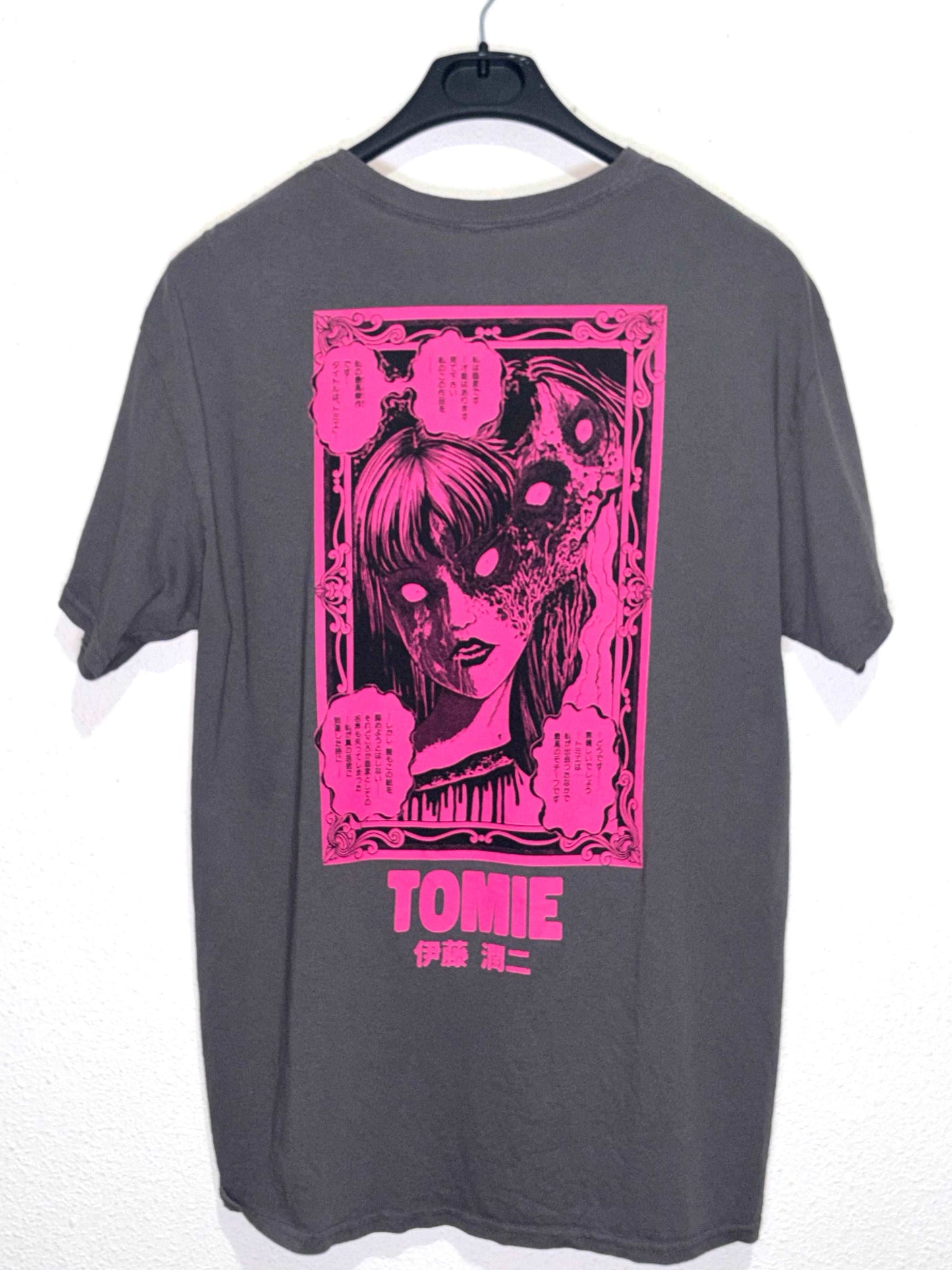 Camiseta Tomie Japan Grey